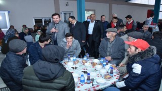Başkan Kılca, iftarda vatandaşlarla bir araya geldi