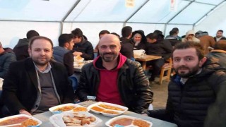 Başkan Koç, orucunu iftar çadırında açtı