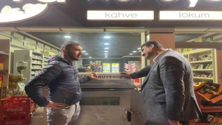 Başkan Oğuz esnafı sahurda da yalnız bırakmıyor