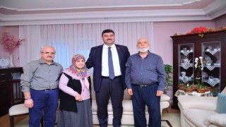 Başkan Oğuz, şehit ailelerinin acılarını paylaştı
