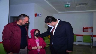 Başkan Oğuzdan moral aşılayan ziyaret