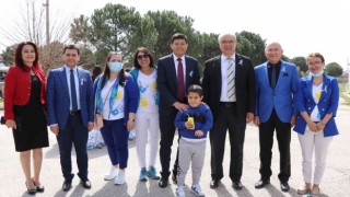 Başkan Özcan, özel çocukların etkinliğine katıldı
