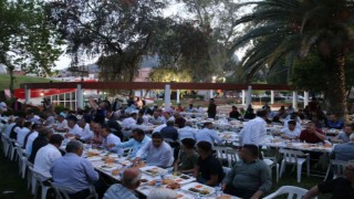 Başkan Özgan, muhtarlar ve STK temsilcileri ile iftarda bir araya geldi