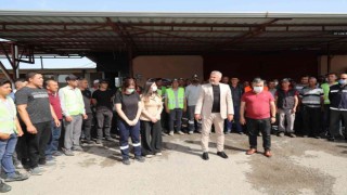 Başkan Sözen, çalışanlarıyla bayramlaştı