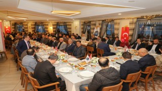 Başkan Vekili Aydın, muhtarlarla iftarda buluştu