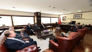 Başkan Zolan turizmcilerle bir araya geldi