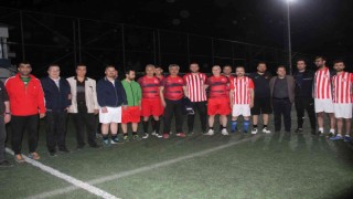 Batmanda 10 Nisan polis haftası çerçevesinde Basınspor-Emniyetspor maçında dostluk kazandı