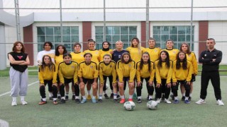 Batmanın kadın futbol takımı namağlup yoluna devam ediyor