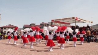 Bayburtta 23 Nisan coşkusu