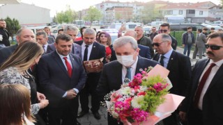 BBP Genel Başkanı Desticiden savaş mağduru çocuklara: “Bu savaşta hiçbir günahınız yok, sizler masumsunuz”
