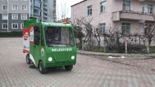 Belediye elektrikli süpürge aracı üretti