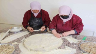 Beypazarının 80 katlı baklavası için yoğun bayram mesaisi başladı