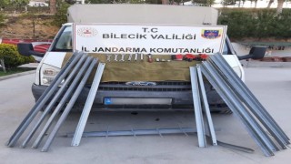 Bilecikte elektrik direklerine dadanan hırsızlar yakalandı
