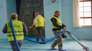 Bilecikteki camilerde Ramazan temizliği