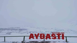 Bin 500 rakımlı yaylada kar güzelliği