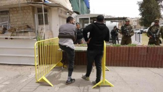Binlerce Müslüman, Ramazan ayının ilk cumasında İbrahim Camiine akın etti