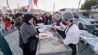 Bodrumda binlerce kişi aynı sofrada buluştu