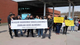 Boluda üniversite öğrencilerinden otobüs zamlarına tepki