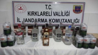 Bulgaristandan Türkiyeye getirilen 43 litre kaçak içki ele geçirildi