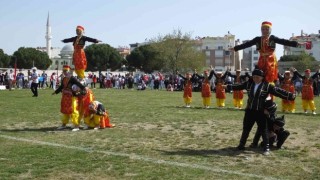 Burhaniye de 23 Nisan kutlaması