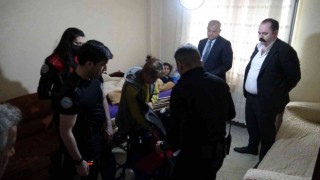 Bursa İl Emniyet Müdürü Tacettin Aslandan duygulandıran hareket