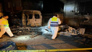 Bursada 2 kişinin öldüğü uçak kazasında kaza kırım ekibinin incelemesinin ardından enkaz sokaktan kaldırıldı
