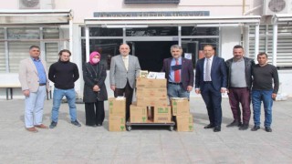 BUÜden Yusufeline kitap bağışı
