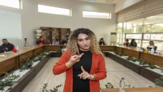 Büyükşehir Belediyesi personeli işaret dili öğreniyor