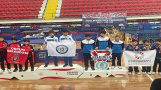 Büyükşehir masa tenisi takımı Türkiye şampiyonu oldu