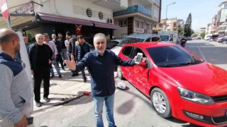Caddelerin kesiştiği kavşaktaki kazalara, esnafın tepkisi