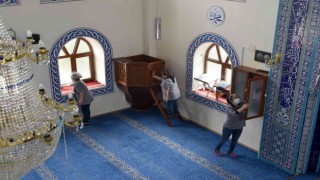 Camilerde Ramazan temizliği