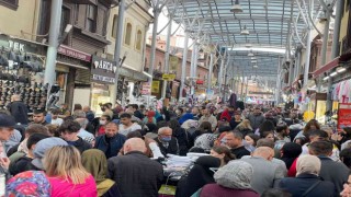 Çarşı pazarda bayram bereketi yaşanıyor