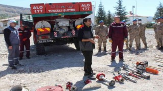 Çemişgezekte jandarma ve güvenlik korucularına yangınla mücadele eğitimi