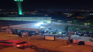 Cenazeyi bırakıp kavga ettiler