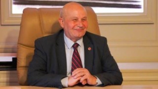 Cezası onanan Bilecik Belediye Başkan Vekili Tüfekçioğlunun görevi düşürüldü