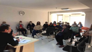 Çiğli Belediyesinden kadınlara dijital okuryazarlık semineri