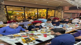 Cihangir Kebap, iftarda dolup taşıyor