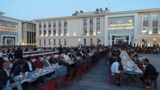 Cizre Kaymakamı Tunç, şehit, gazi ve yetim aileleriyle iftarda bir araya geldi