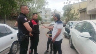 Çocuklar tartıştı, aileleri birbirine girdi