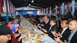 Denizlide binlerce vatandaş gönül sofrasında bir araya geldi