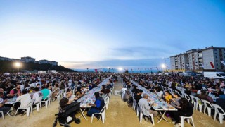 Denizlide iftar sofrası TOKİ evlerinde kuruldu