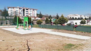 Derincede yeşil alanlar yaza hazırlanıyor