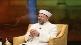 Diyanet İşleri Başkanı Erbaş: Namaz çok önemli, namaz dinin direği, müminin miracıdır