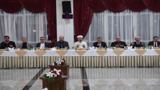 Diyanet İşleri Başkanı Prof. Dr. Ali Erbaş: “Türk bayrağını öpmeleri bütün yorgunlukları ortadan kaldırıyor”