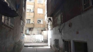 Diyarbakırda hırsızlar karakolun dibinde internet kablolarını çaldı