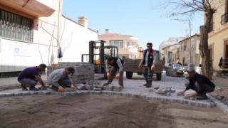 Doğalgaz altyapı çalışmalarında bozulan yollar düzenleniyor