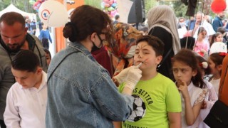 Düzce millet bahçesinde çocuk şenliği
