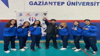 Düzce Üniversitesi Kadın Hokey Takımı 3. oldu