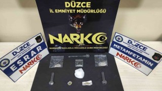 Düzceye uyuşturucu getirirken yakalandılar