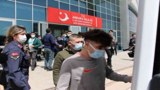 Düzensiz göçmenler ülkelerine Göçmen Geri Gönderme Merkezlerinden böyle gönderiliyor